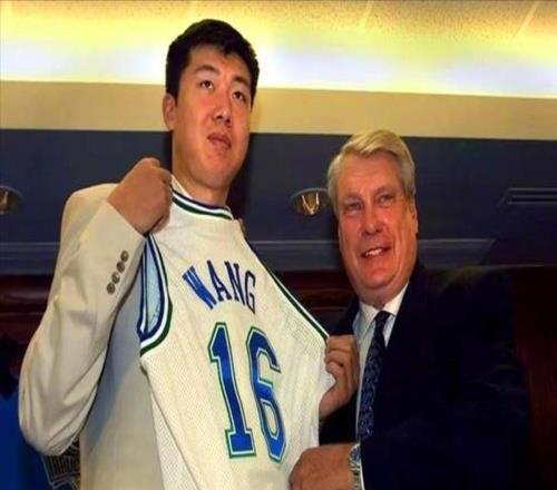 王治郅緬懷老尼爾森：你的信任和支持，為中國球員打開了NBA的大門