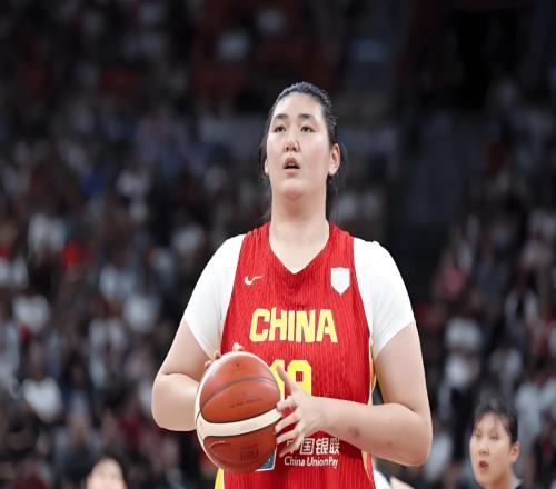 23分13板！2米26小將，已成為中國女籃贏球風(fēng)向標(biāo)