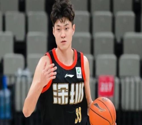 CBA：廣州簽下摩西布朗原因曝光，朱芳雨有望回歸宏遠，黃明依4年B類合同續約，崔永熙接班人登陸CBA
