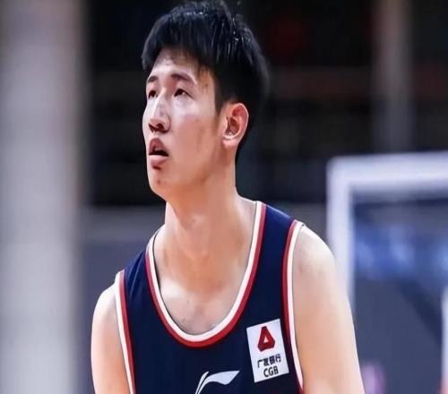 CBA狂野一日！9人正式簽約，廣東、遼籃、廣州均有斬獲，山東繼續(xù)補強