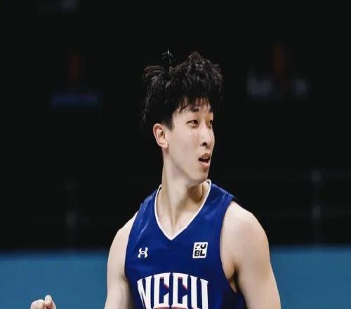 杜峰出席广东篮协座谈会,曾繁日多年C类合同前往江苏,篮协调查赵柏清前往日本联赛事件,赵继伟为家乡捐款