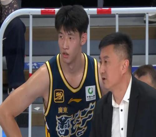 CBA快讯!广东欲续约黄明依,广州宁波数百万求购状元签,吴前留守浙江