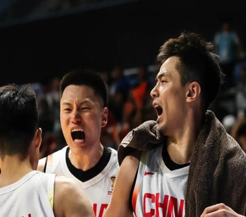 中國男籃11379大勝、不得不承認(rèn)幾個事實(shí)、龐崢麟賀希寧越打越好