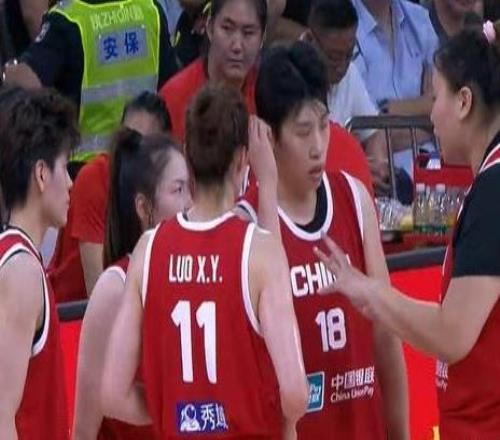 下半场爆砍20分!杨舒予轰23+5回归女篮国家队最强一战无力救主