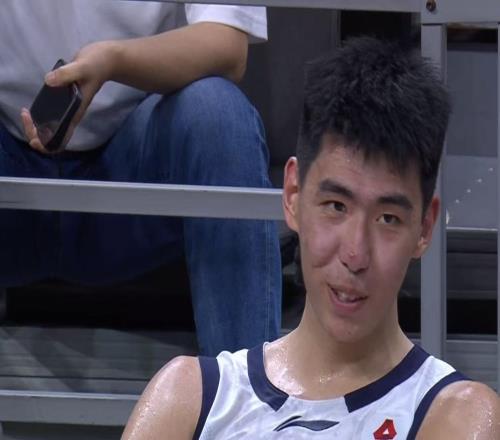 恭喜广东队!徐昕被曝结束租借合同,广州男篮白送两大国手