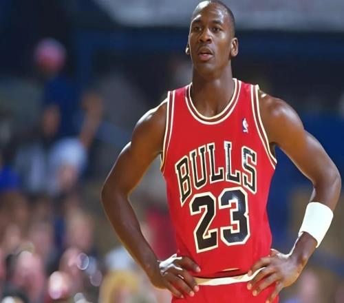 美媒评NBA改变投射逻辑的十位球星,乔丹仅第9,哈登进前3,第1无悬念