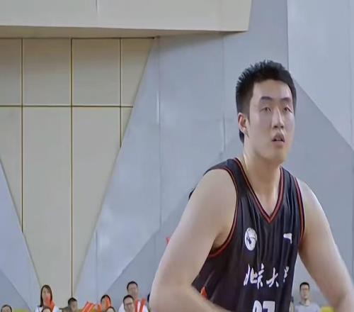 确认不打了!广东队被迫送走杨溢,或换来CBA“重型内线”
