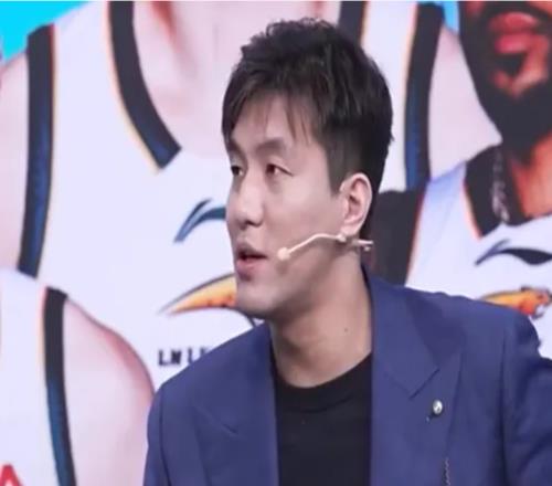 郭艾伦谈中国男篮VS卡塔尔!
