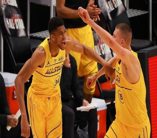 美记:2027年NBA自由球员市场或成史上最强一届,约基奇字母哥领衔