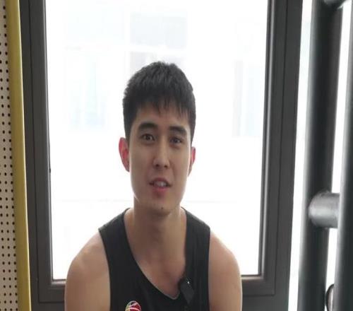 突击快问快答!球员灵魂拷问现场