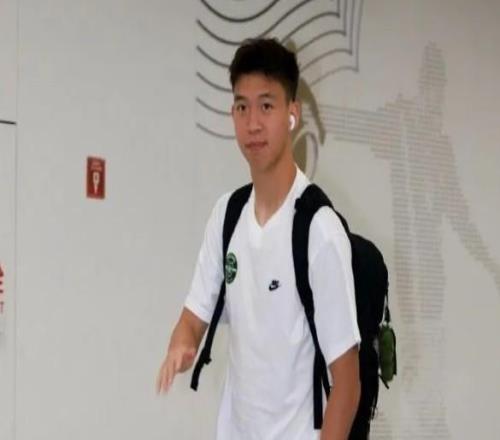 媒体人:目前一家北欧俱乐部对王钰栋有比较强的引进意愿