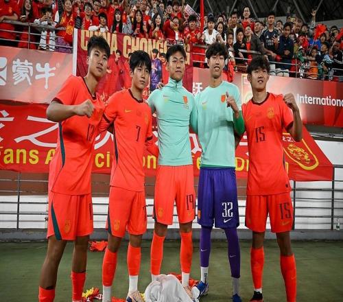 亚运会国足名单确定,吴曦、张玉宁、朱辰杰三名超龄球员入选