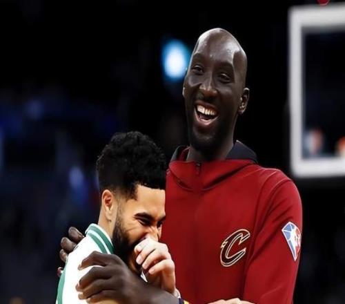 232巨人!重返NBA!费城官宣3人!老兵有机会吗