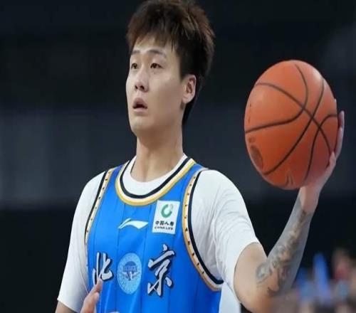 北京8582逆转山东!赵睿复出低开高走,范子铭10投1中,小将奇兵