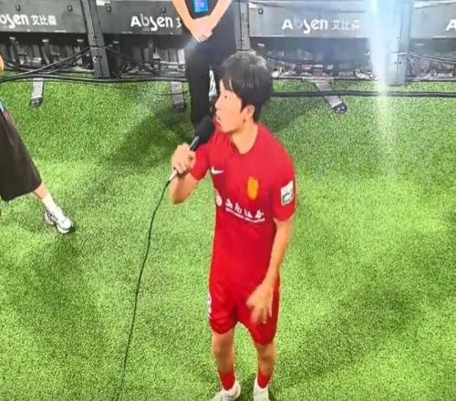 球迷高喊“刘建业下课”,李镇全:不应该是刘导一人承担责任