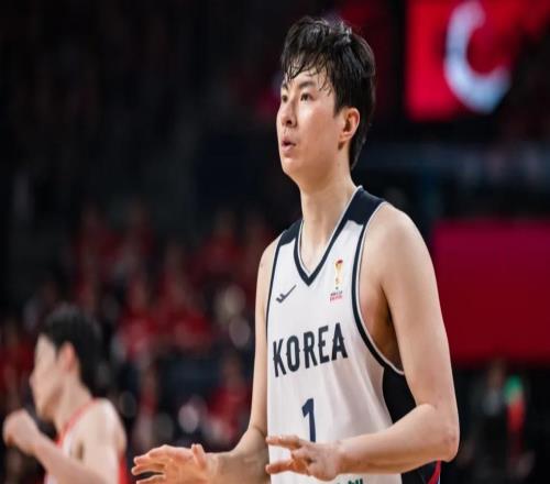开拓者已15+3名单李贤重难转正!签E合同可多拿5万26岁仍想圆梦NBA