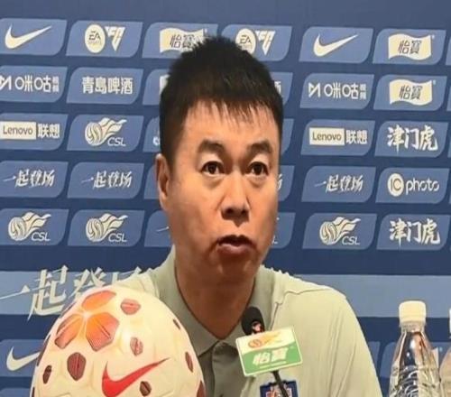 于根伟:球队仍需保持冷静,咬紧牙关完成今年的保级任务