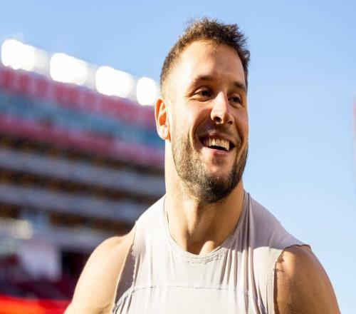 NickBosa发庆祝ESPN解雇RyanClark:MAGA帽旧怨终得清算