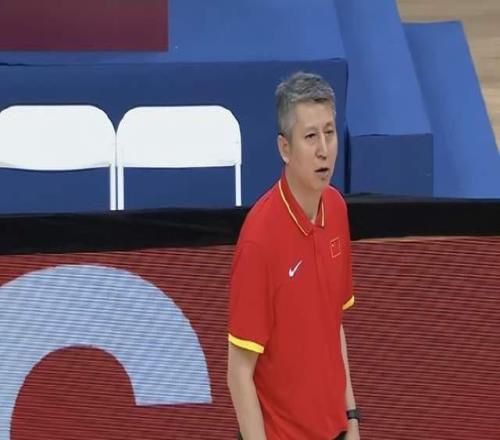 狂飙16记三分!中国男篮打疯了:6人得分上双,三大顽疾复苏