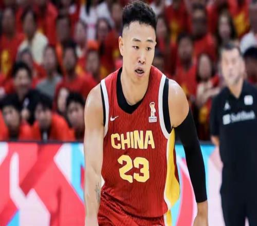贺希宁17分3篮板中国男篮34分大胜喀麦隆