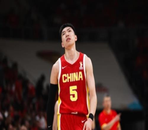 全场轰74分2助!男篮赢球夜却被狂批:这样打岂有不输日本之理