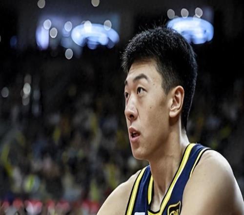 宏远速递!陈老板做重要决定,新外教正式到队,王少杰辟谣离队
