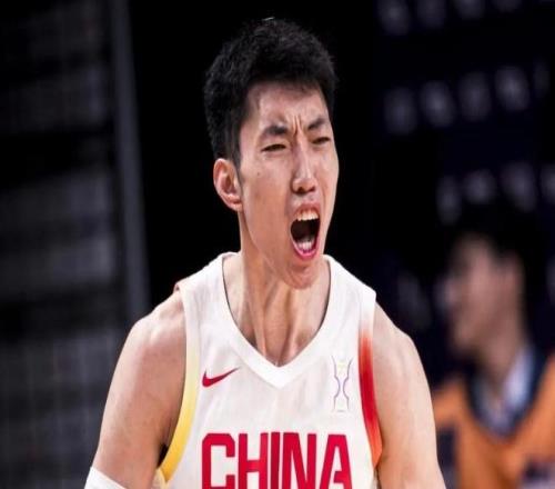 男篮逆转取二连胜!廖三宁连场18分评级最高庞峥麟李弘权评8分以上