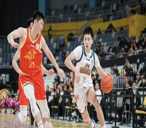 重磅引援!辽宁队千万转会费拿下前国青队长,4年合同接班赵继伟