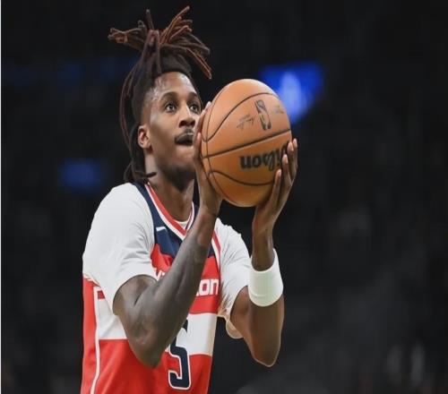 前脚刚签下双向合同,后脚奇才锋线新星就在夏联中遭遇了ACL