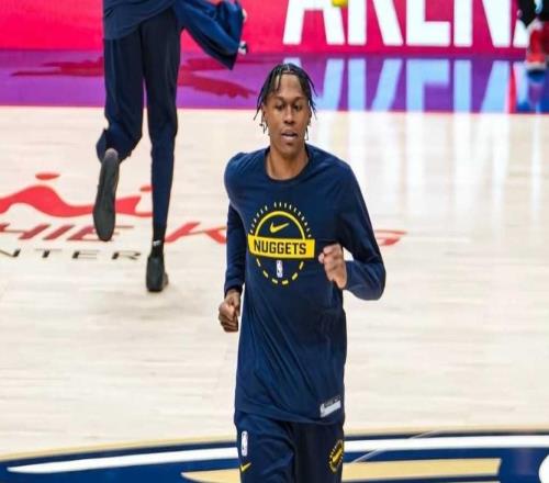 拖了一个月,骑士真实目的是压价哈登在NBA立足,不能太善良了