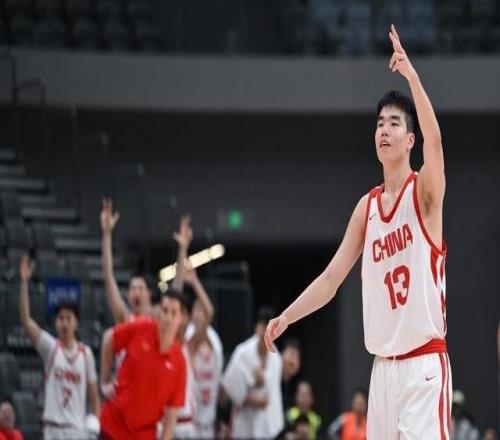 U18男篮亚洲杯首战告捷!中国队48分狂胜斯里兰卡