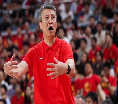 惨败乌拉圭各界说啥直指郭导练兵,后卫遭批,曾令旭谈锋线弊端
