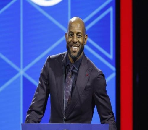 伊戈达拉:NBA球员收入高,存5000万放金融机构就能躺平了