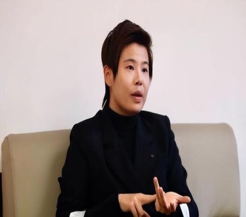 恒大足校已被广州体院花6亿重整许家印次子同学独撑四年保留火种