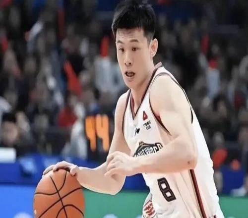 CBA:广东男篮新主帅抵达球队,李楠上任北京两连胜,中国男篮抵达卡塔尔,杨皓喆加盟NBL杭州经纬