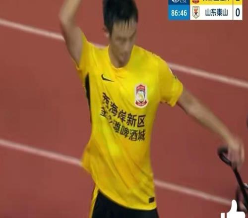 追根溯源!德比大乱斗皆因球童而起,中超隐形乱象必须根治