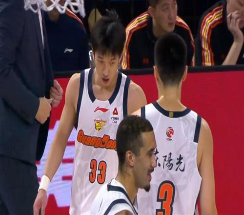 杜锋下课后!CBA暴力控卫将退出广东队,这可是“加强版徐杰”