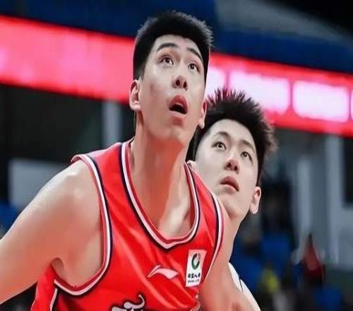 杜锋为何卸任体坛双人解读:徐昕出走爆发,动摇了广东队内信任