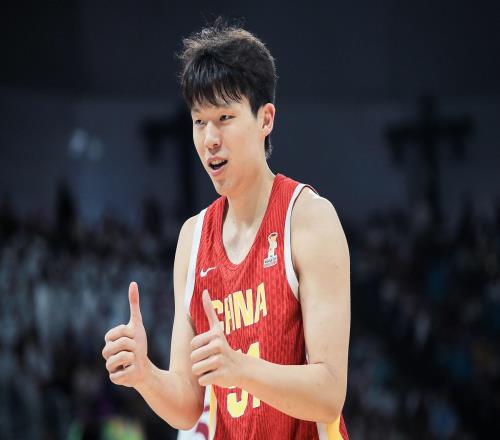 NBA官推夸杨瀚森:15分9篮板,帮中国男篮拿下世预赛胜利