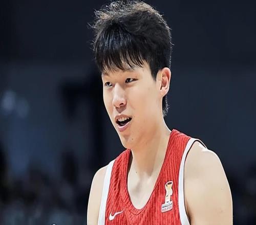 虐卡塔尔2喜2忧!杨瀚森统治级,赵嘉义精准,王俊杰+首发引担忧