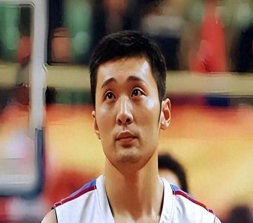 CBA万分先生刘炜现状:卸任主帅低调返乡,谁料儿女却重走老路!