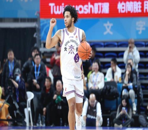 宣布了!76人再签3人!两位CBA名宿加盟费城...