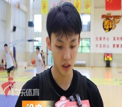 徐杰:广东男篮全新教练组变化太大一切都需要重新适应