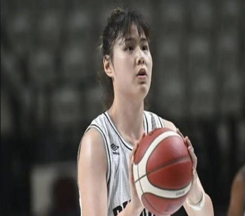 中国女篮上演大乌龙!李月汝护照遗失离谱缺席,王思雨带伤征战
