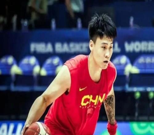 萨林杰宣布退役,中国男篮后卫线调整,贺希宁疑似落选,杨瀚森把黎巴嫩归化打失业,赵睿下个窗口期有望回归