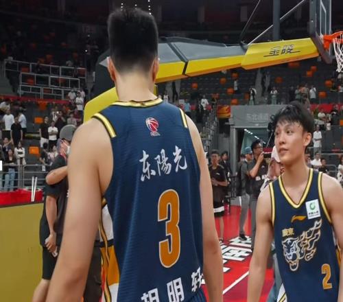 太适合广东队!CBA内线大杀器有望加盟,这可是五号位的答案