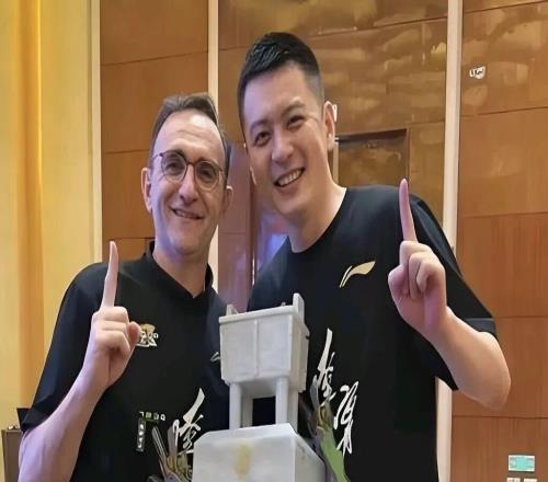 杨鸣表态愿意重返辽宁男篮,中国男篮出征亚运会,北京男篮夺得夏联青岛站冠军,山东男篮本周将会官宣两名小外援