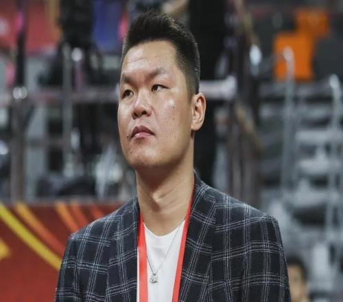 一觉醒来,宏远陈老板做重要决定!朱芳雨筹备广西队,杨溢假期加练三分