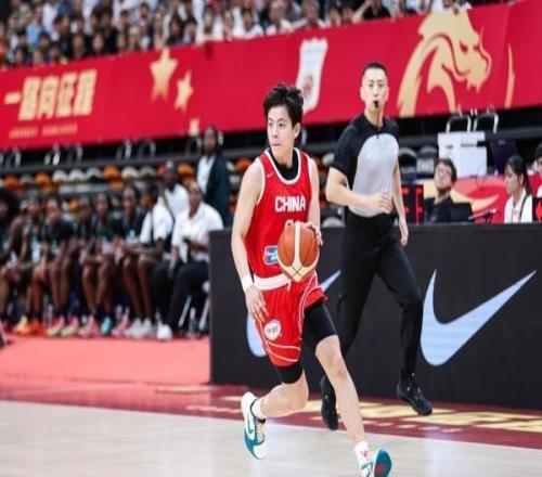 中国女篮世界杯首战首发不变韩旭领衔对阵意大利