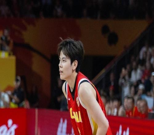 半场10分3板2助,杨舒予这把尖刀内外都锋利